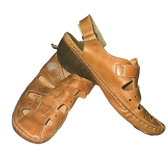 Leather Fishermen Sandals by Pikolinos - Picture 3 of 11